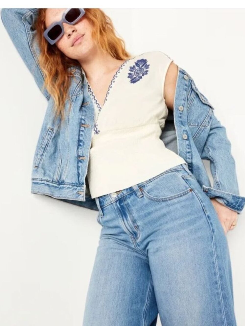 Old Navy White Embroidered Blue Floral Smocked Waist-Defined Top Women's Large - Picture 2 of 15
